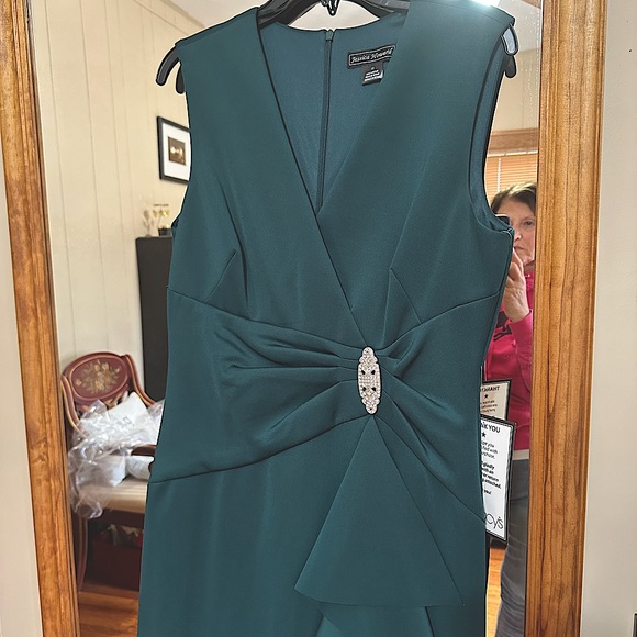 Mother of the Bride dress - Picture 1 of 2